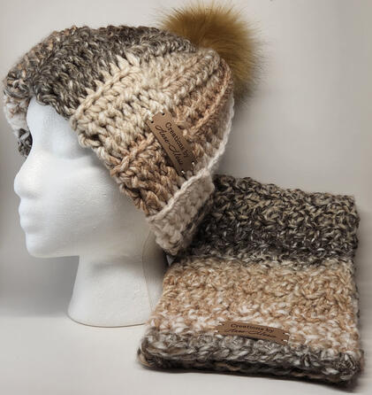Fjord (4" Creamy Brown PomPom)